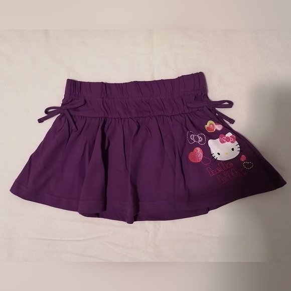 🔥SALE🔥 Hello Kitty Sanrio 2 Piece Top and Skirt Set NWT Sizes 2T, 3T, 4T - Picture 2 of 8